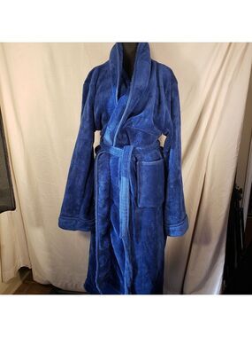 NY Threads Plush Blue Robe